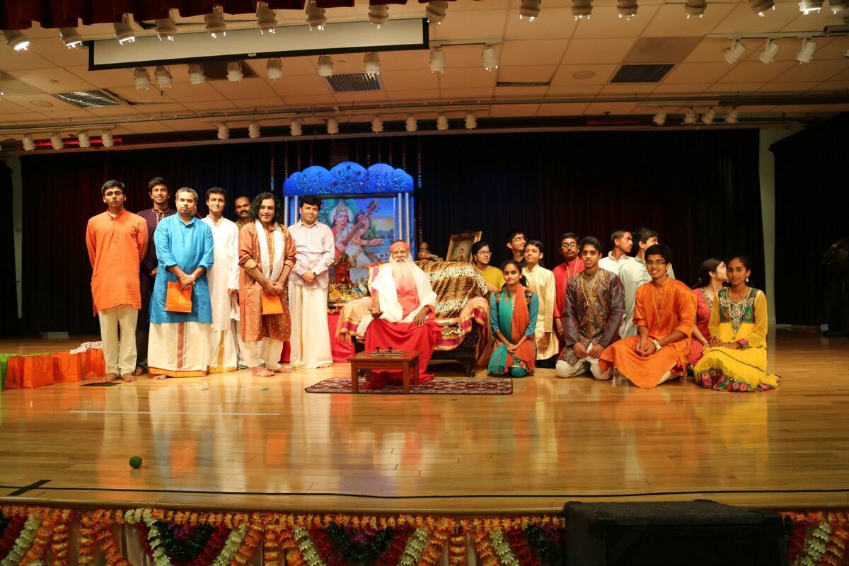Sri Swamiji with young musicians — Los Angeles 2014